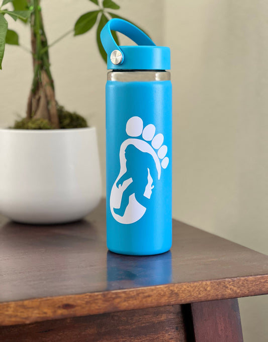 Bigfoot white vinyl cut out. 4 inch size. Great for water bottles, laptops and more!